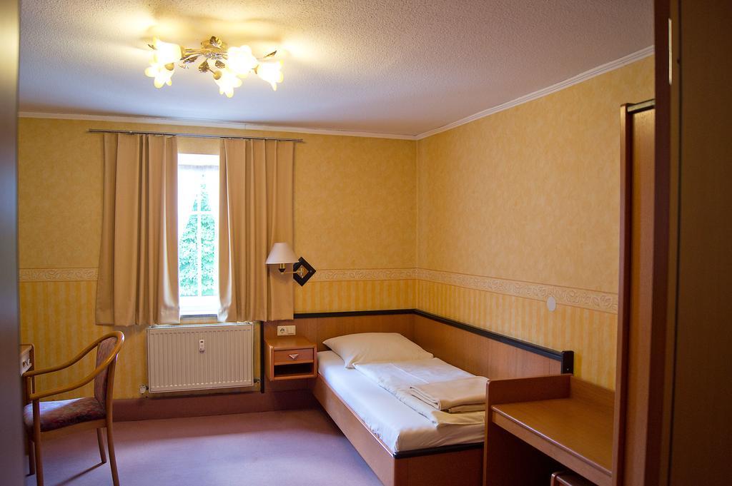 Hotel Garni Promenade Weissenhorn Exterior photo