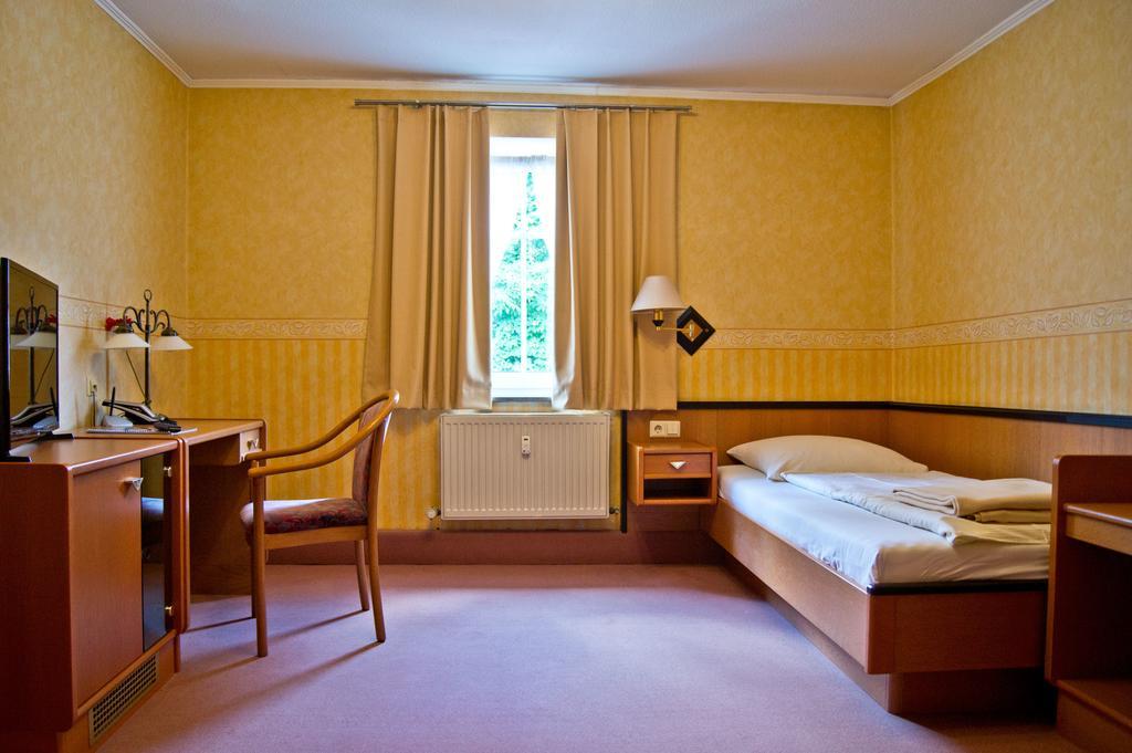 Hotel Garni Promenade Weissenhorn Exterior photo